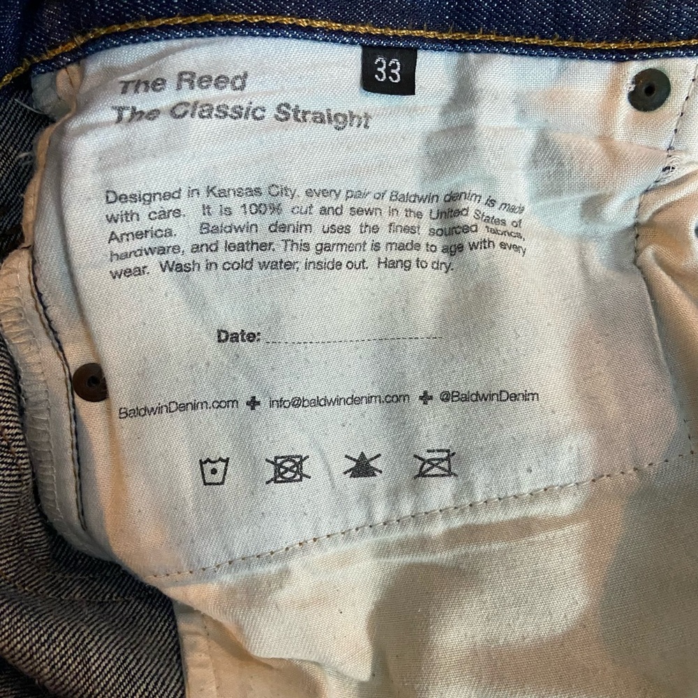 Baldwin Distressed Jeans - Picture 5 of 7